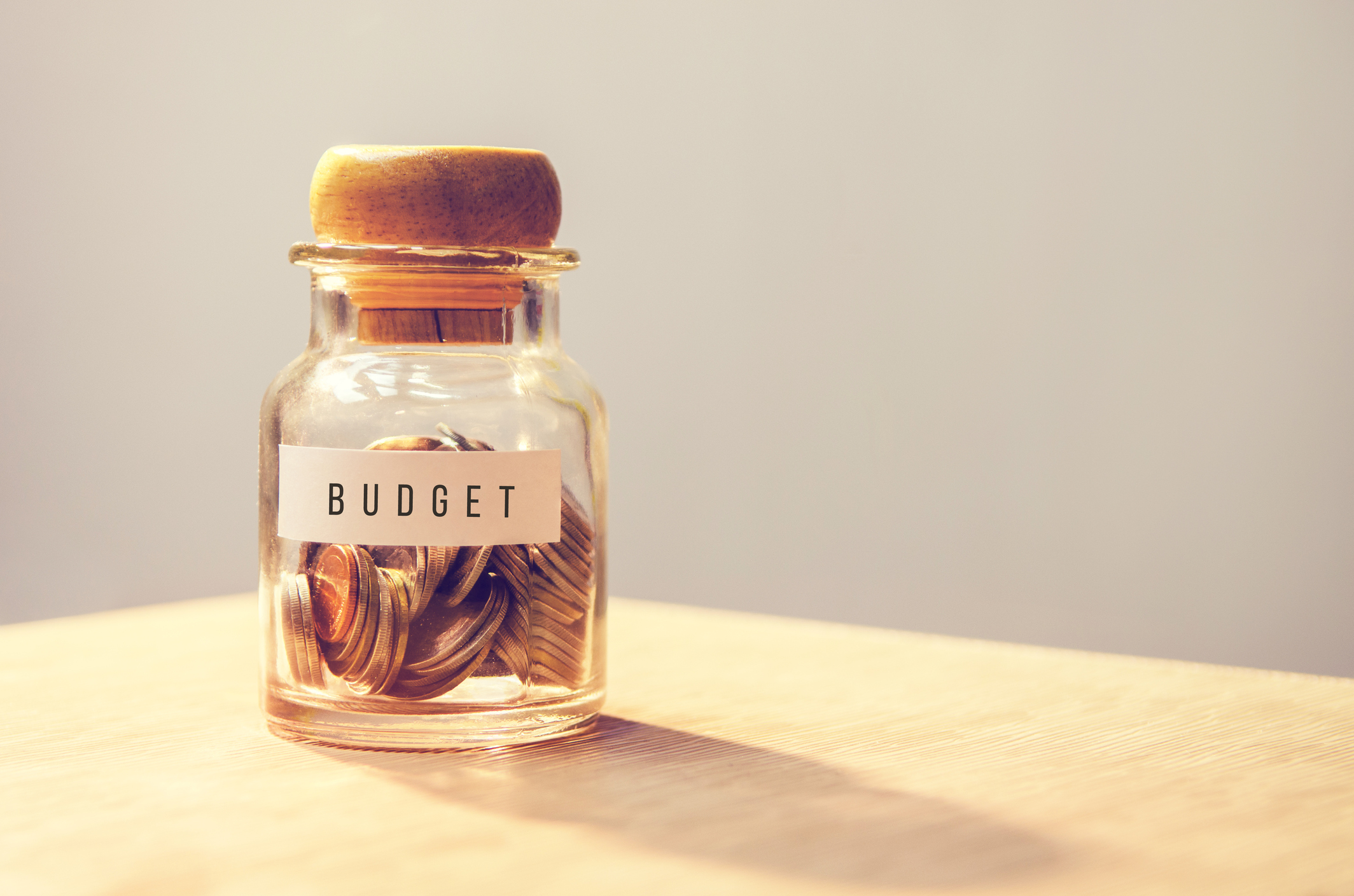 Atur Keuangan Mudah dengan Metode Budget Jar — Tips Bisnis